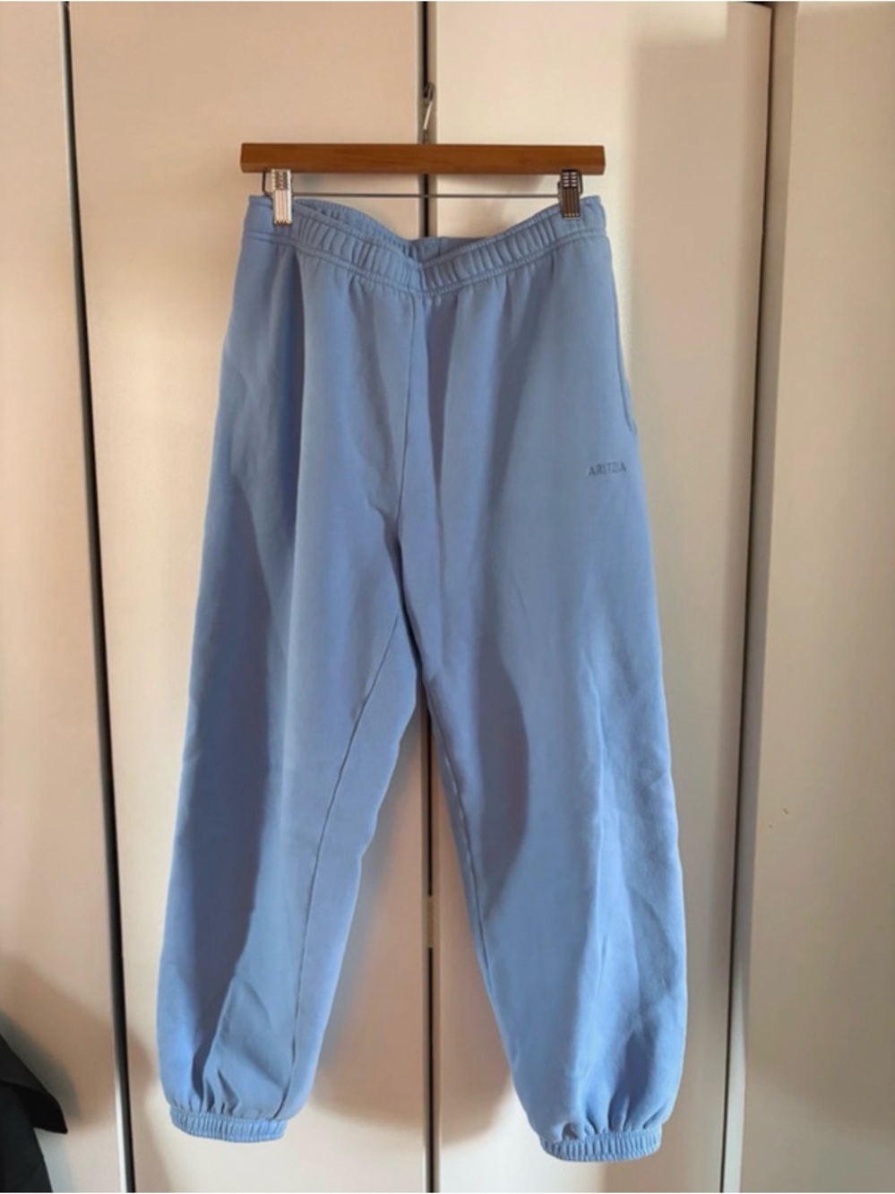 Aritzia sweatpants